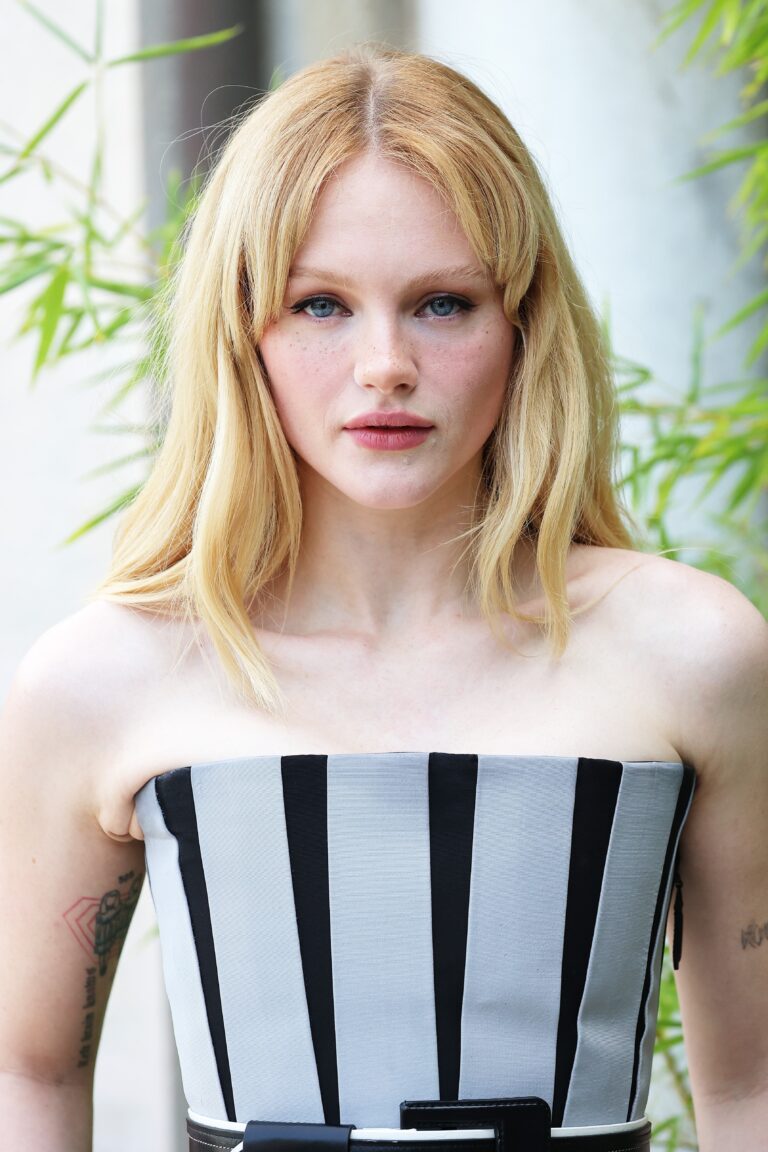 Emma Laird-85816
