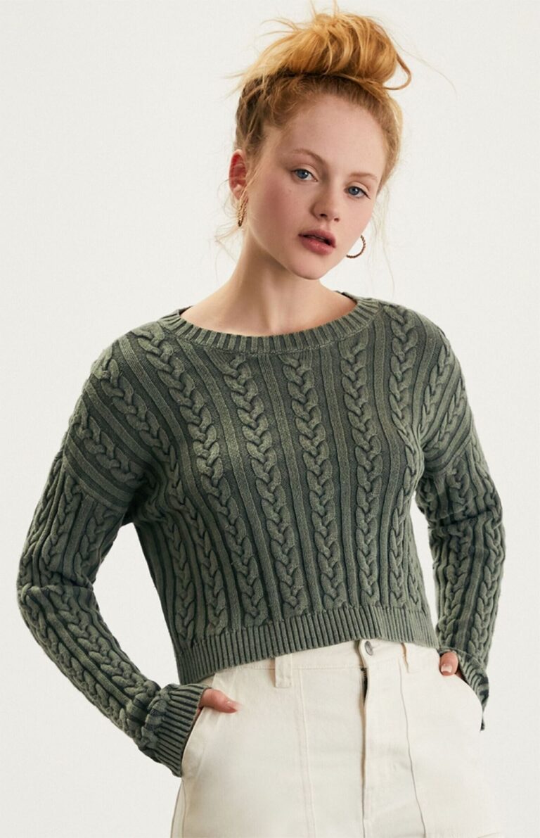 Emma Laird-85819