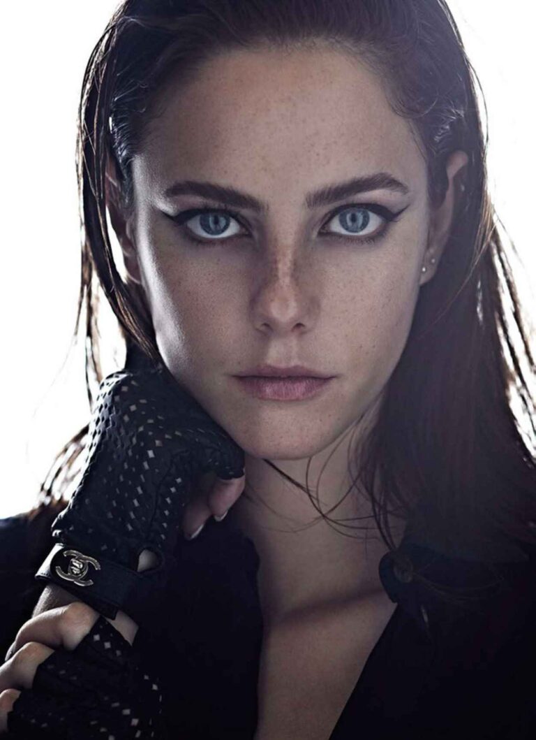 Kaya Scodelario con 22-23 años