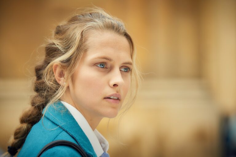 Teresa Palmer-90198