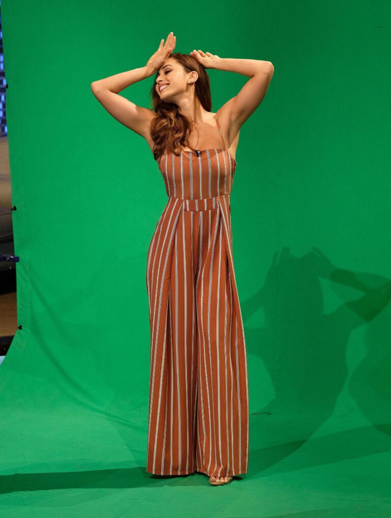 Lindsey Morgan-90351