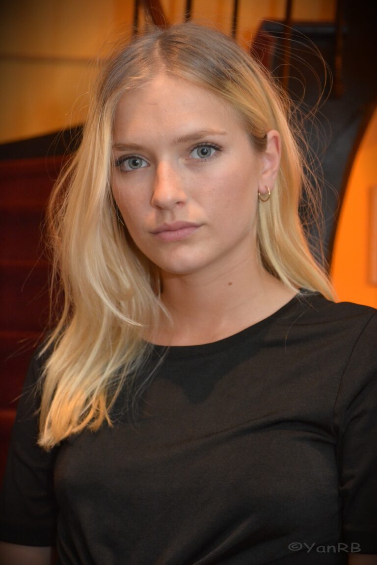 Camille Razat-90765