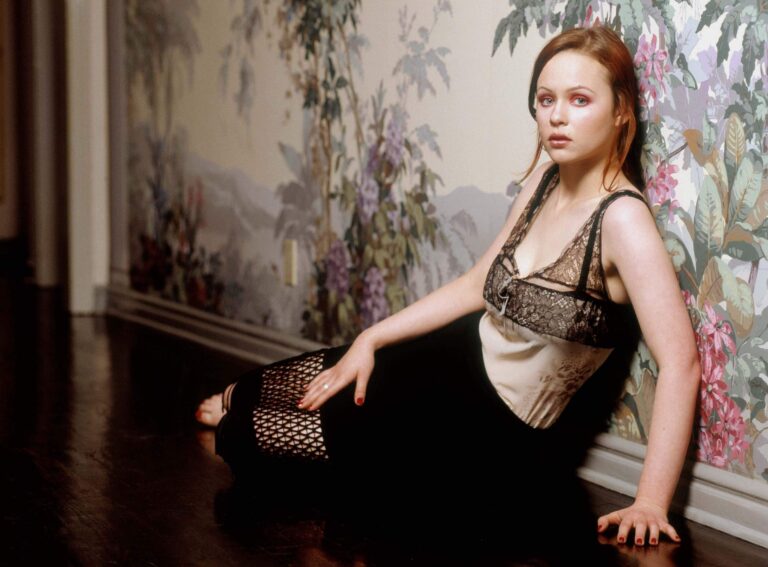 Thora Birch-91911