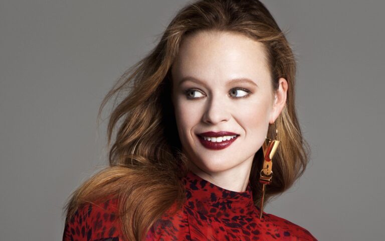 Thora Birch-91928