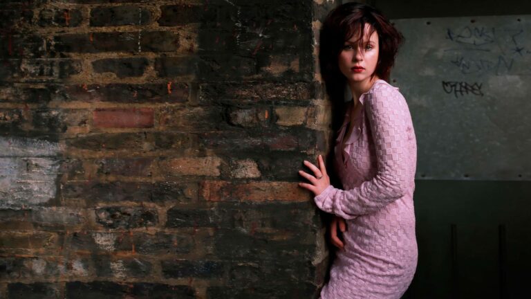 Thora Birch-91943