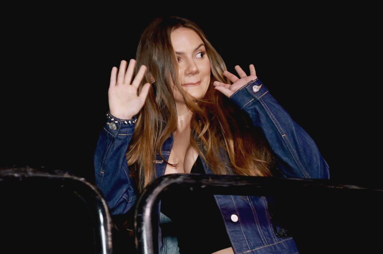 Dafne Keen-92232