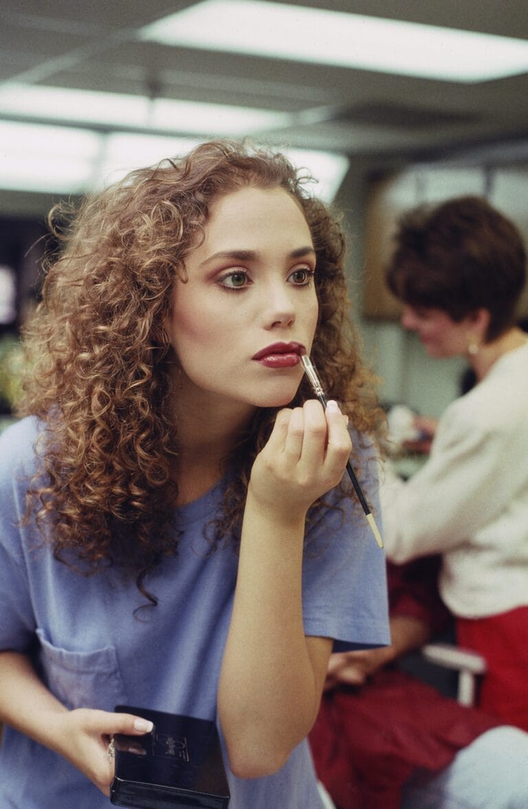 Elizabeth Berkley-92619