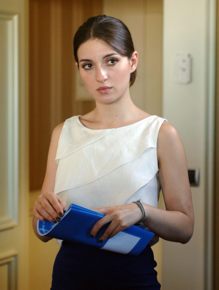 María Valverde-93312