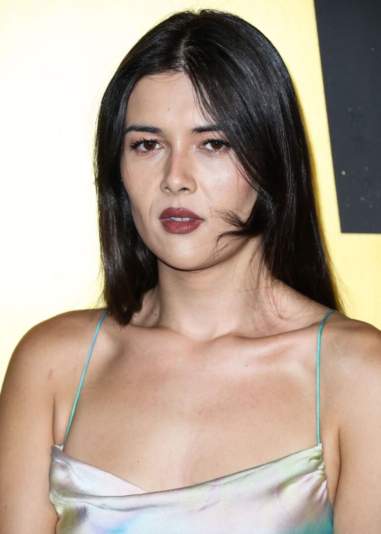 Patti Harrison con 32-33 años
