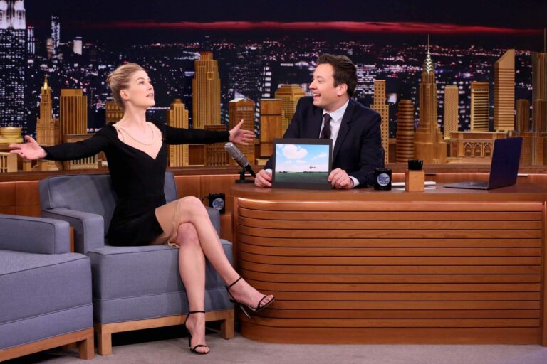 Rosamund Pike-94410