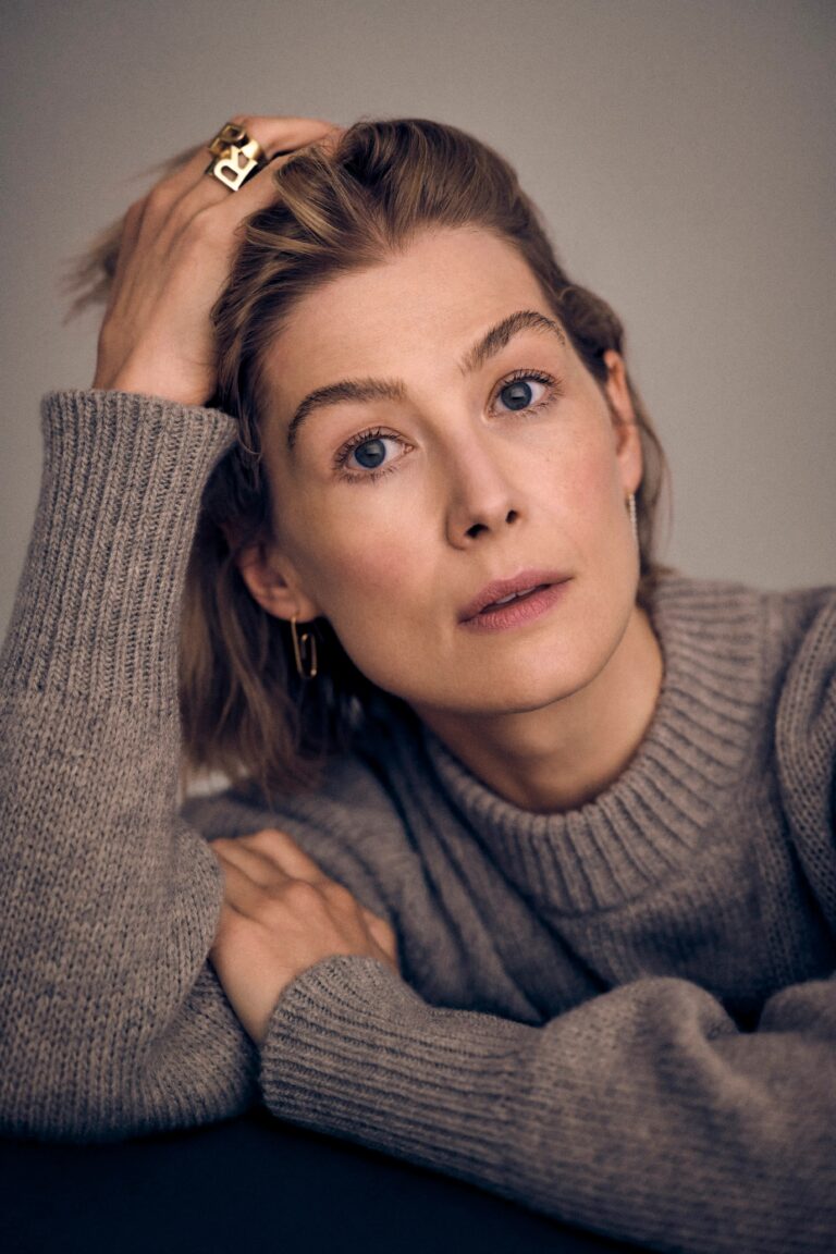 Rosamund Pike con 43-44 años