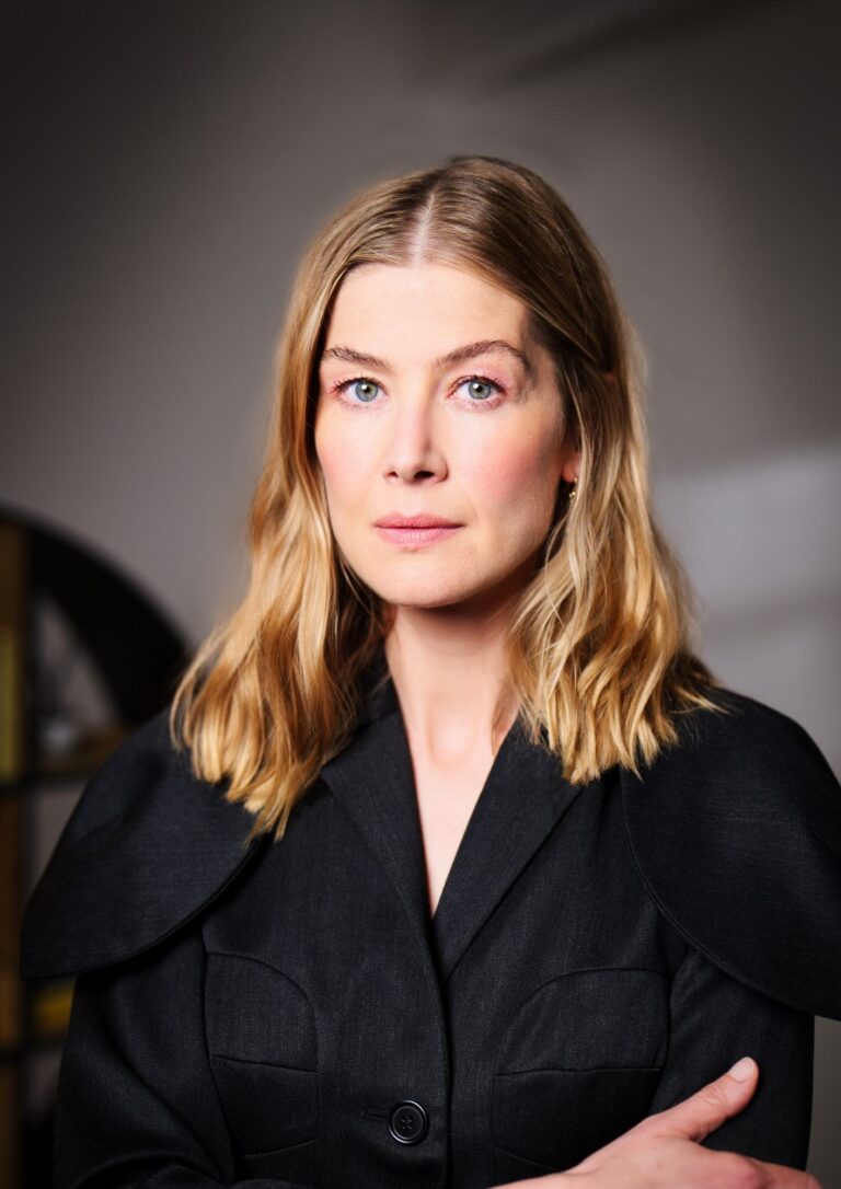 Rosamund Pike-94476