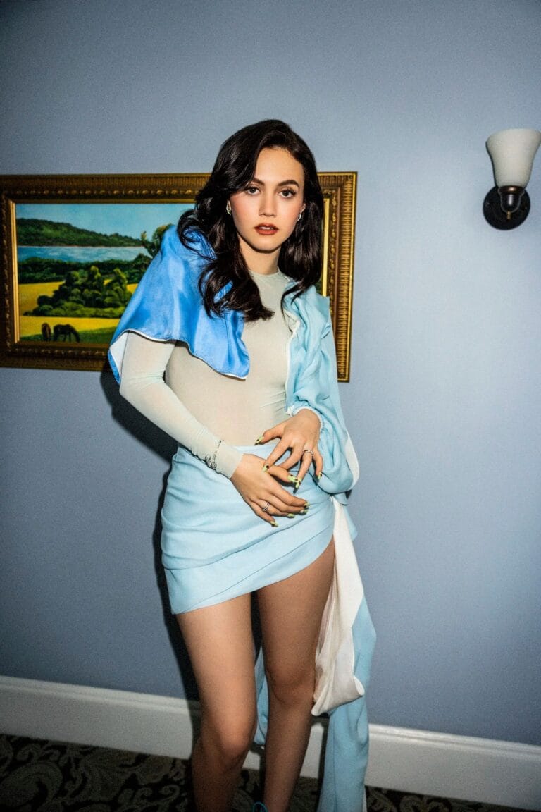 Iris Apatow-94510
