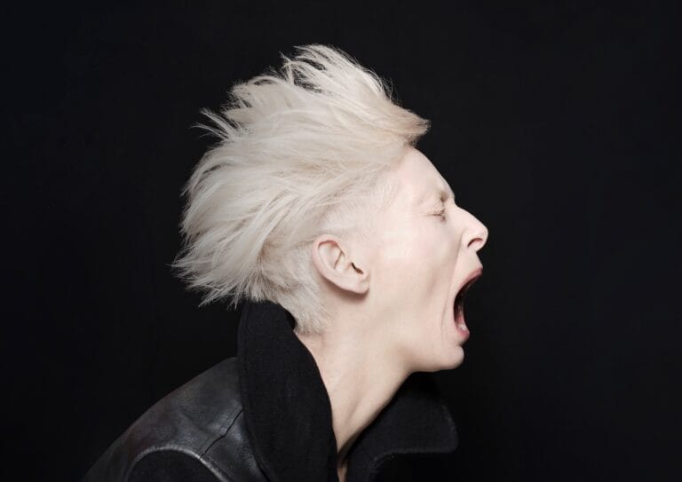 Tilda Swinton con 65-66 años