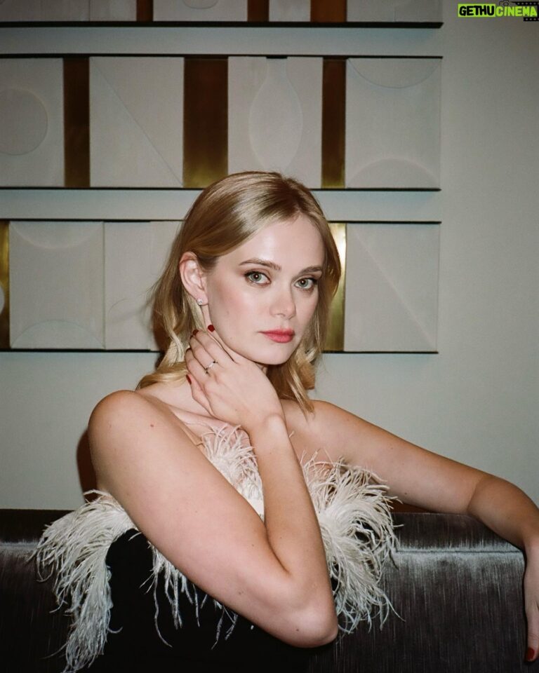 Sara Paxton con 33-34 años