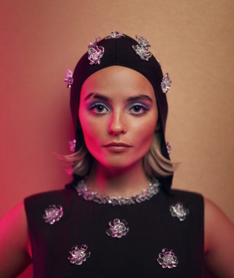Millie Gibson-96854