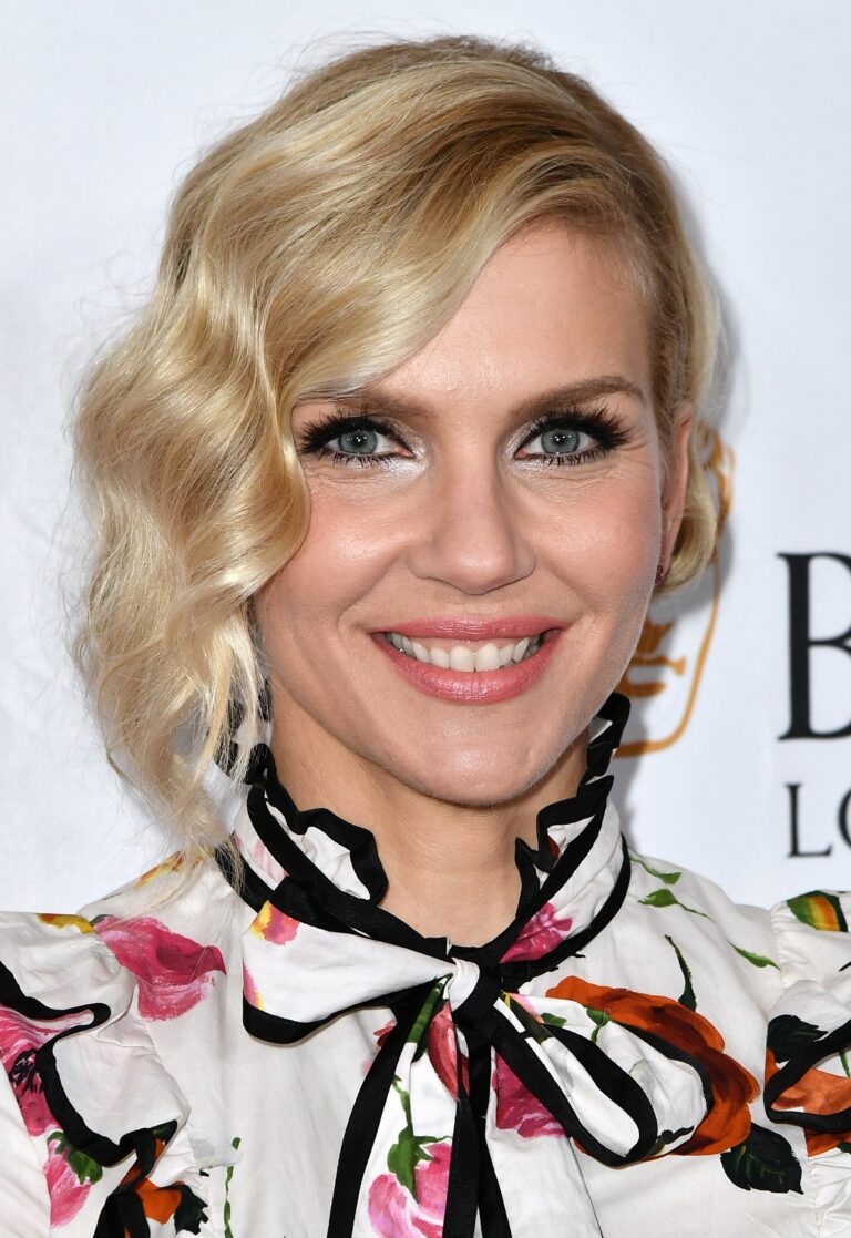 Rhea Seehorn-97278