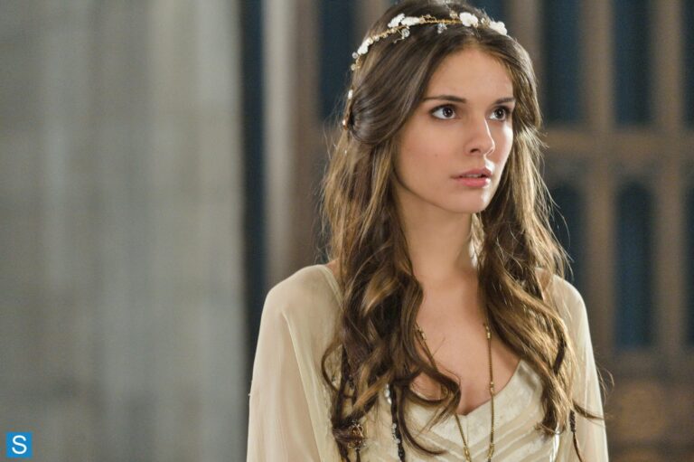 Caitlin Stasey-97990