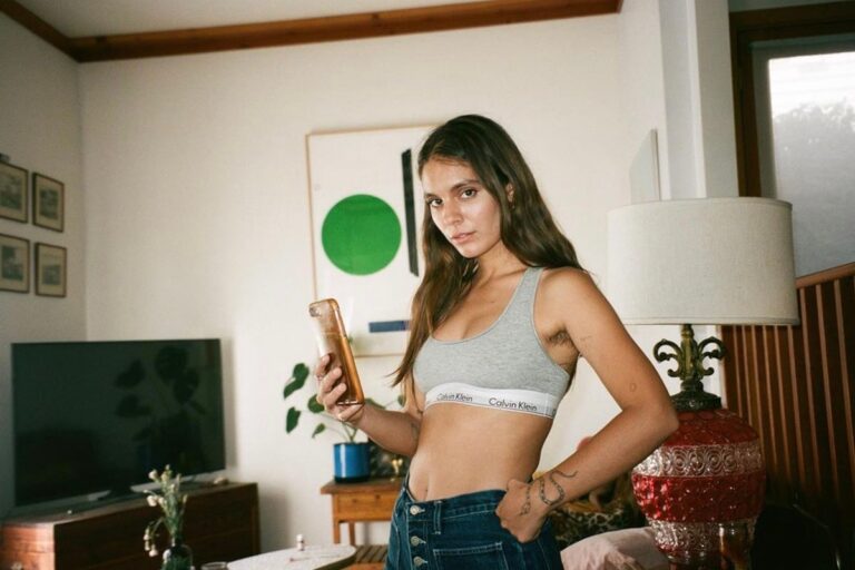 Caitlin Stasey-98010