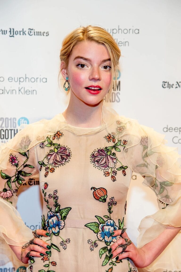 Anya Taylor-Joy con 19-20 años