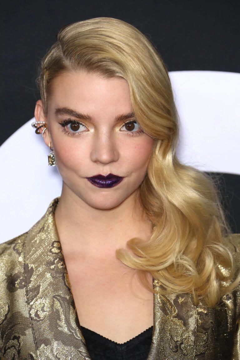 Anya Taylor-Joy con 22-23 años