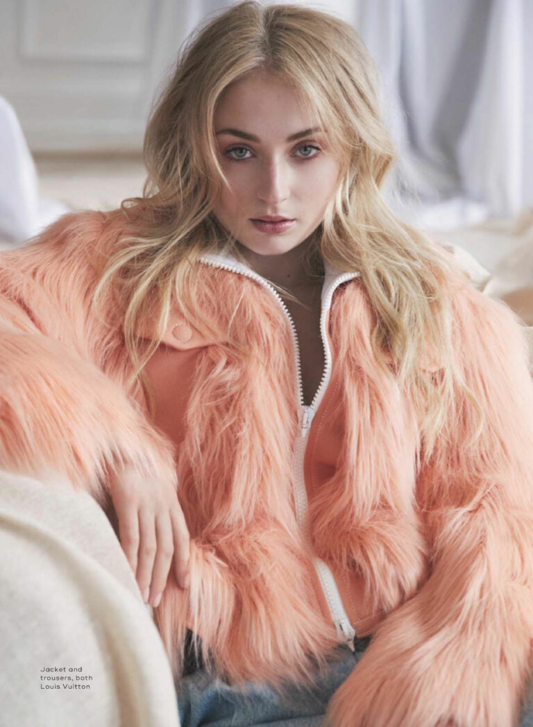 Sophie Turner-103108
