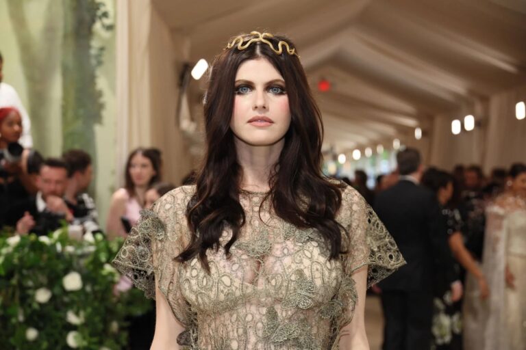 Alexandra Daddario-102691