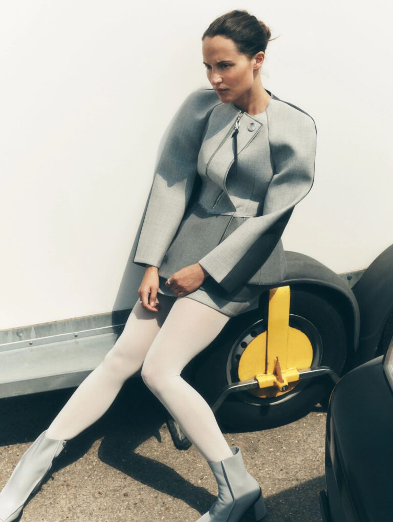 Alicia Vikander-103351