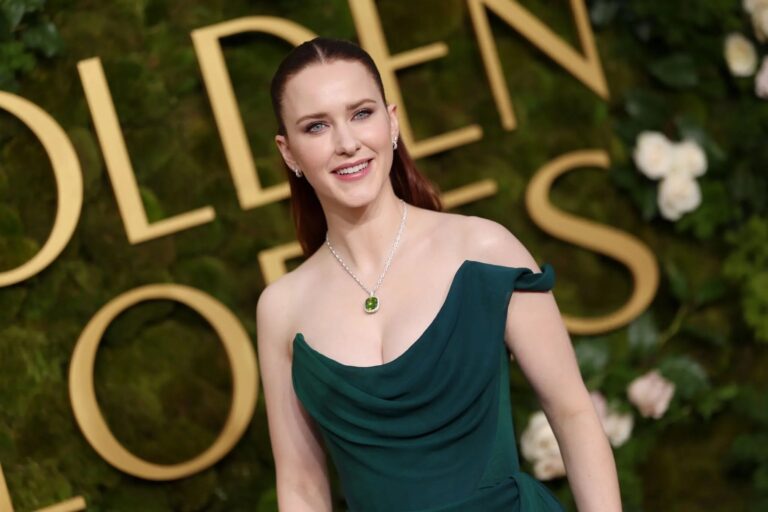 Rachel Brosnahan-104897