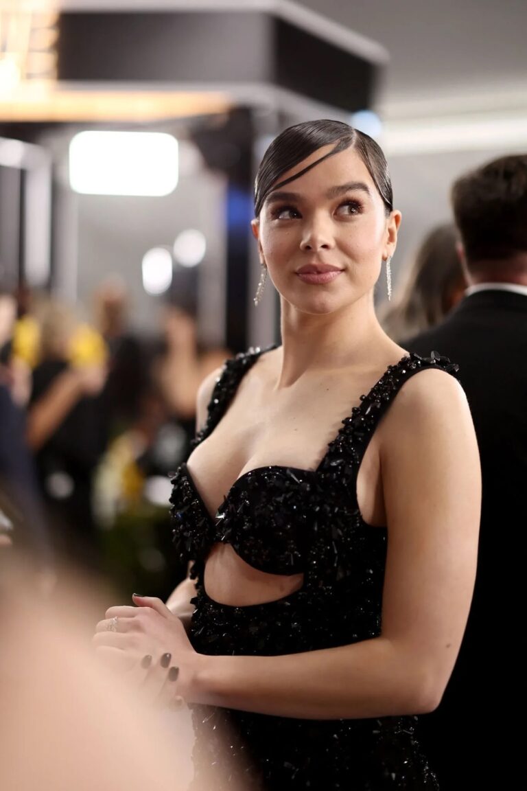 Hailee Steinfeld con 25-26 años