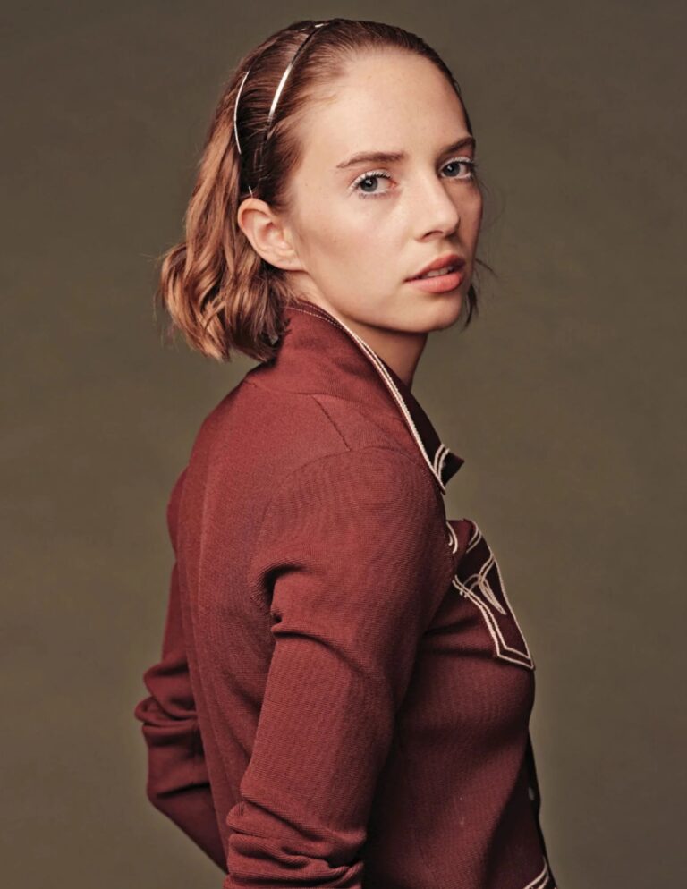 Maya Hawke-101880