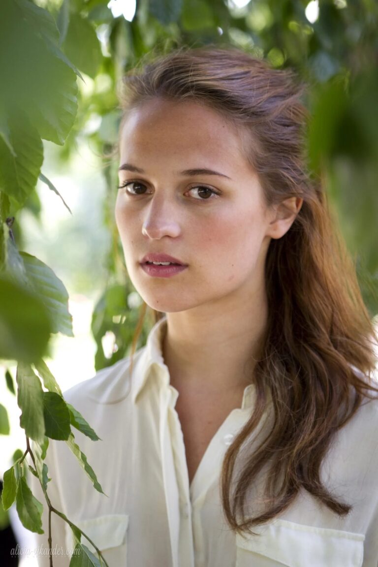 Alicia Vikander-103326