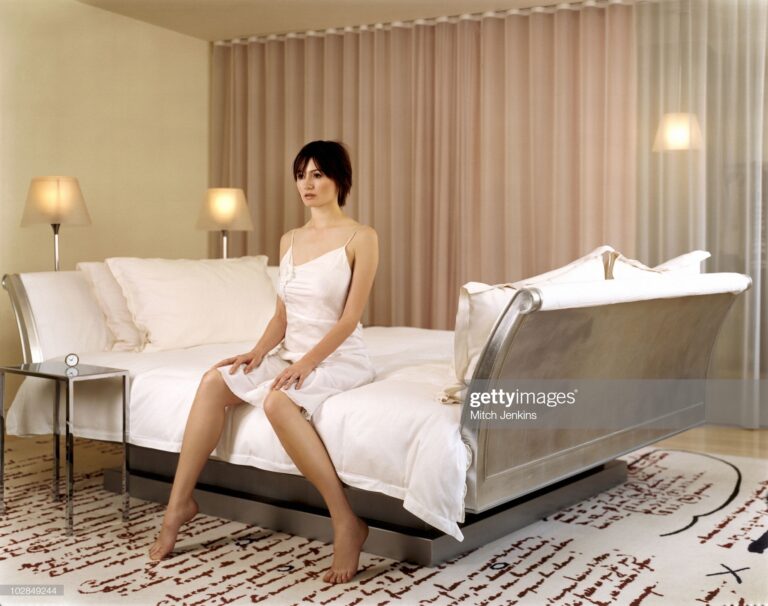 Emily Mortimer-105558