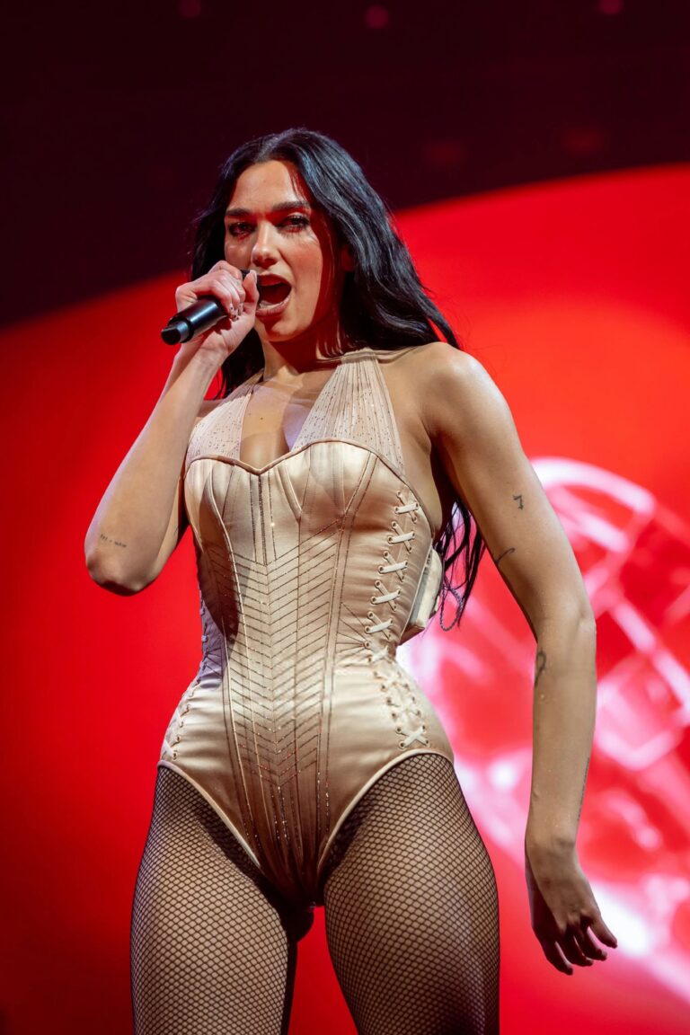 Dua Lipa-105429