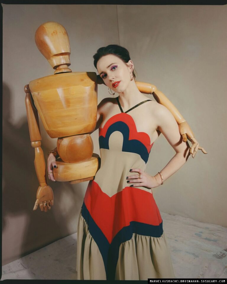 Rachel Brosnahan-104847