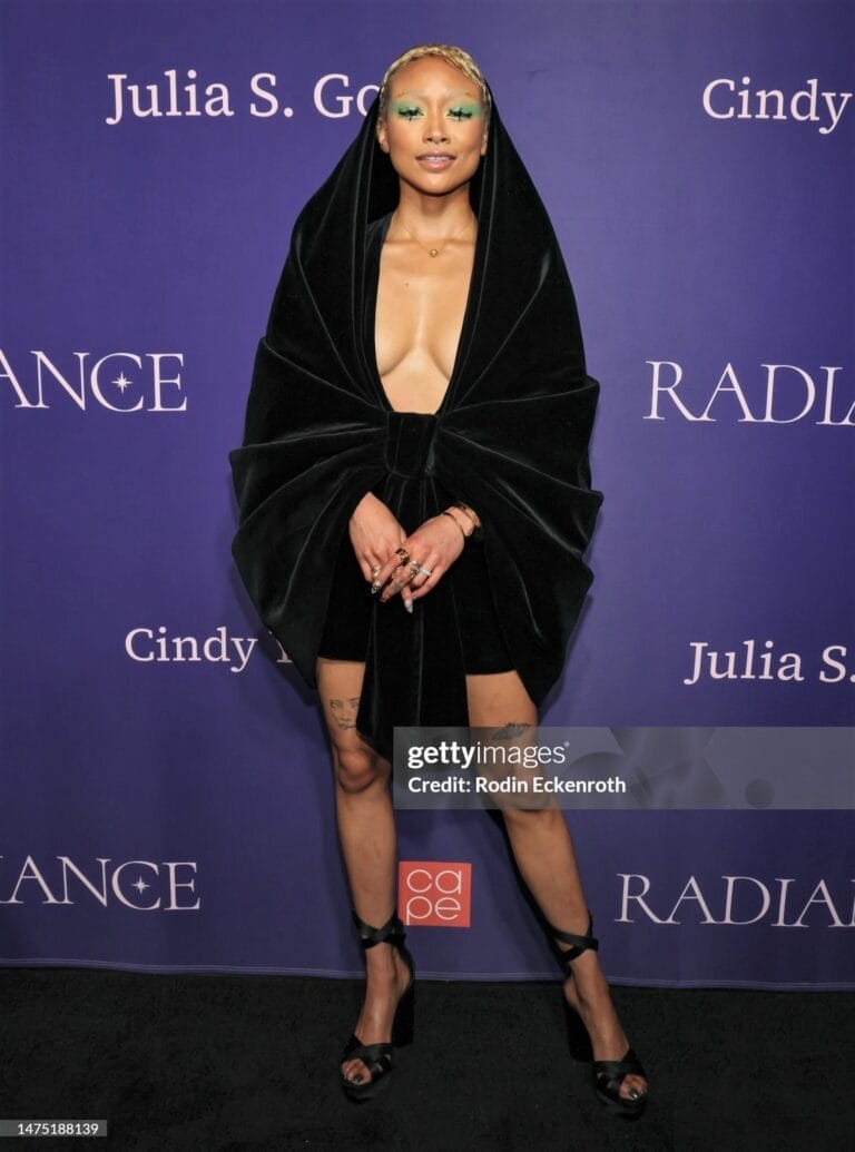 Tati Gabrielle-100516