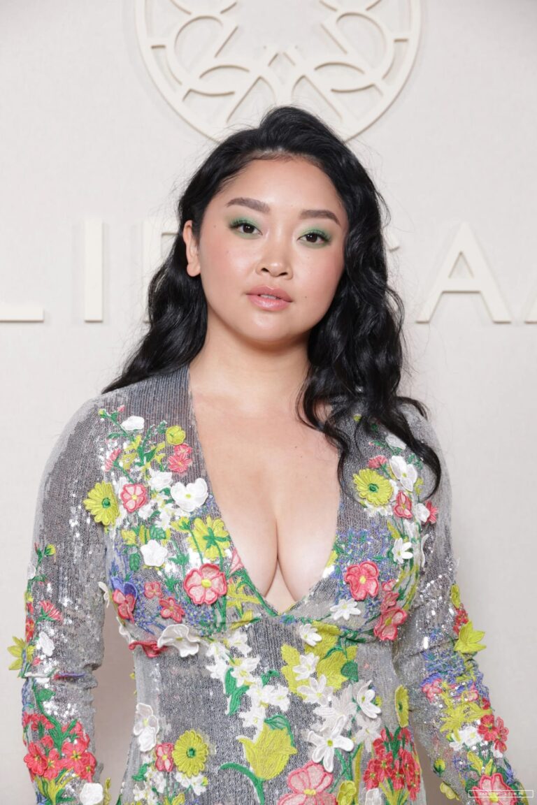 Lana Condor-101077