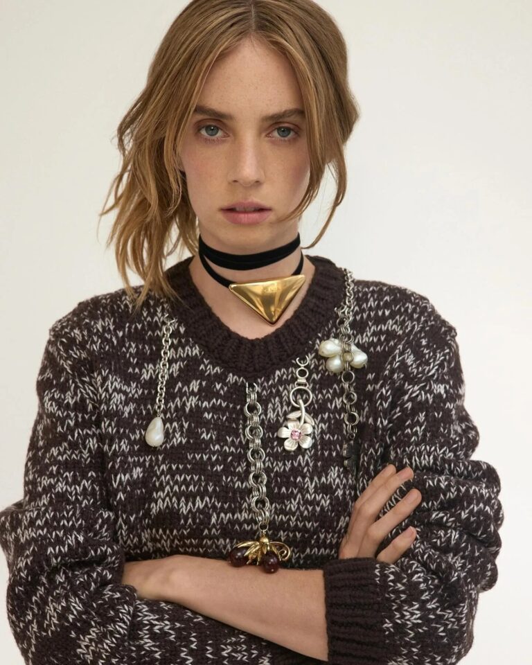 Maya Hawke-101952