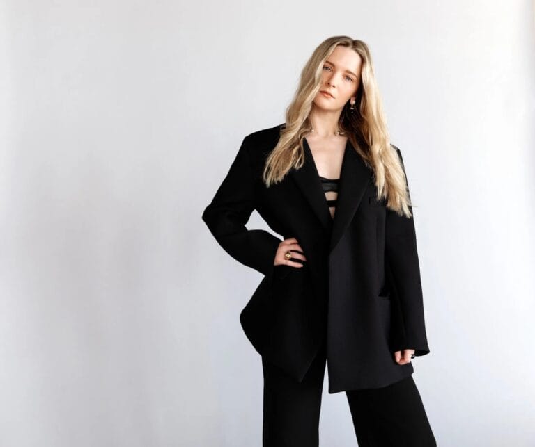 Morfydd Clark-103698