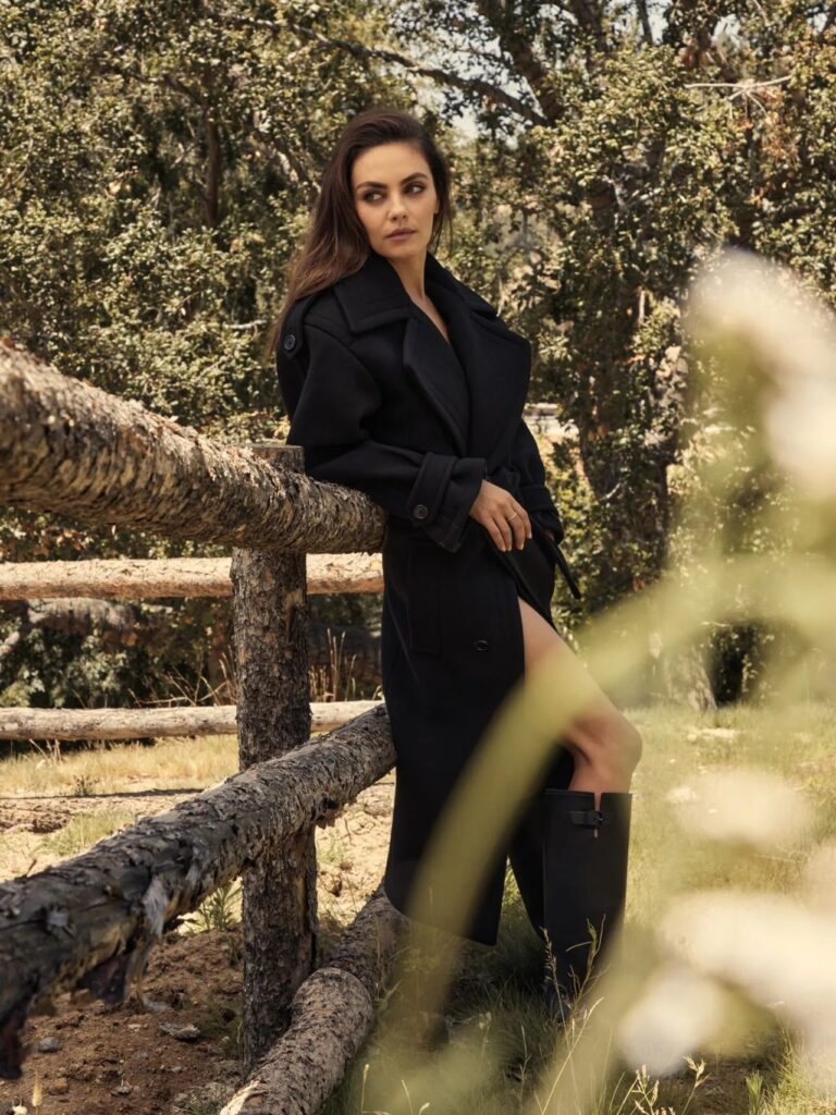 Mila Kunis-104750