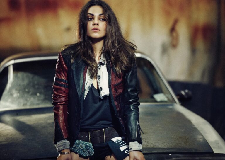 Mila Kunis-104672