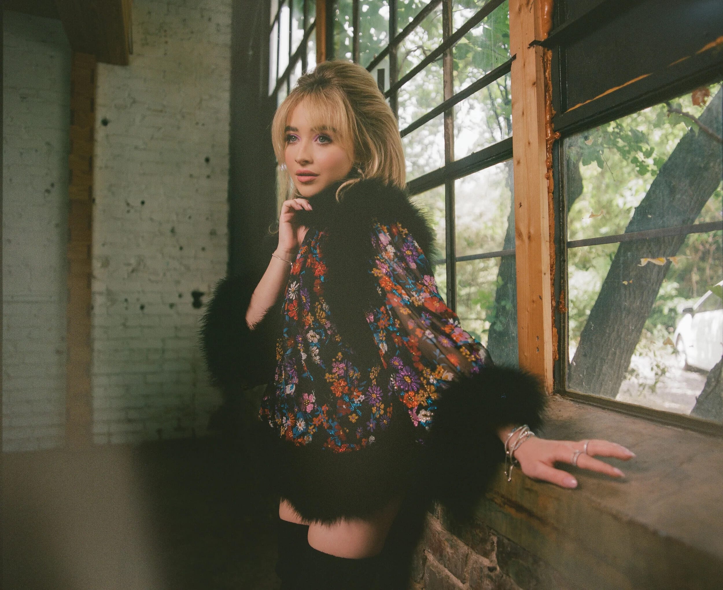 sabrinacarpenter-daily_281329.jpg.2bd3aa2886beb6f5a961c134cdbb24c3