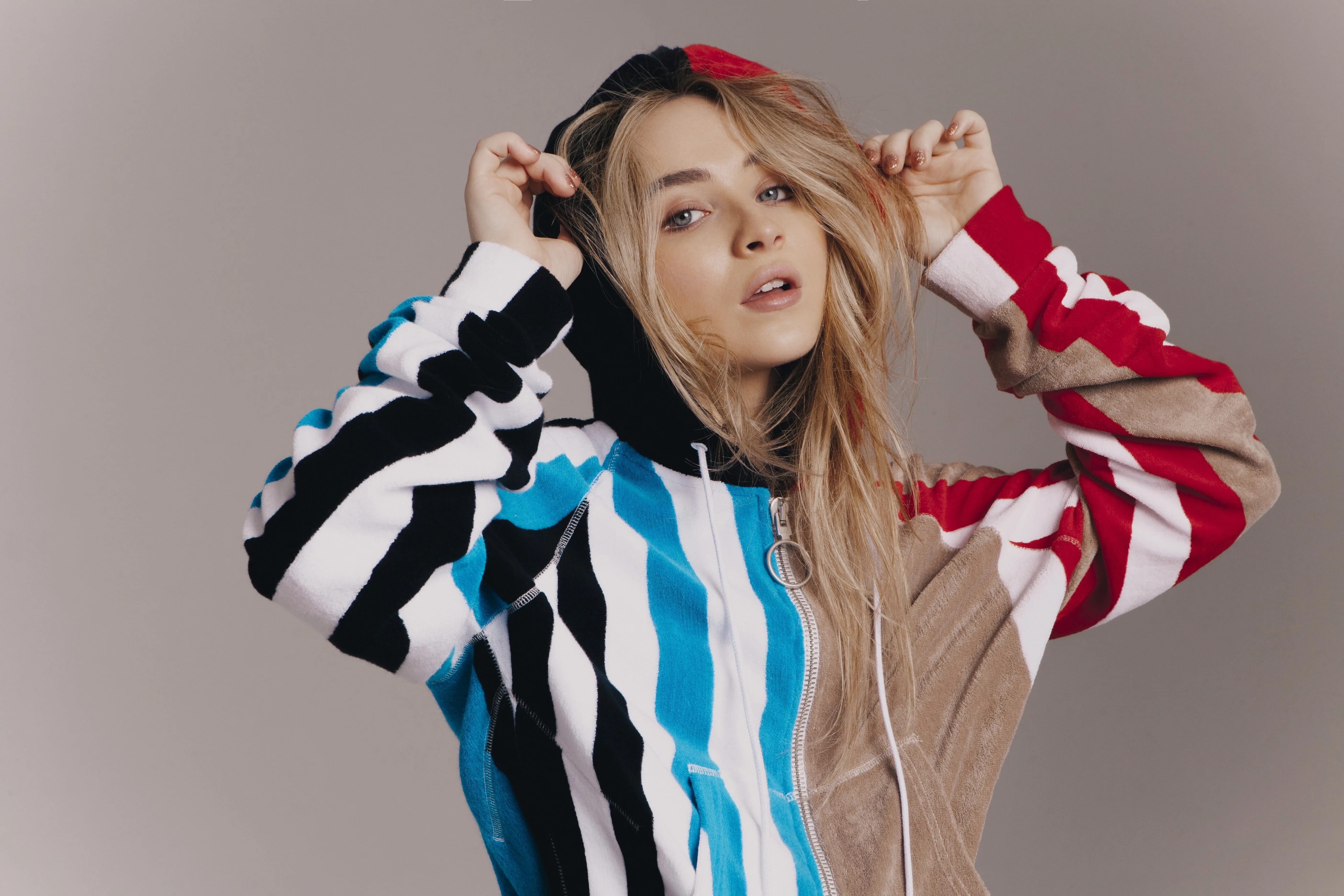 sabrinacarpenter-daily_281629.jpg.6c356ffb8b075aa6c2aea34f334a3797