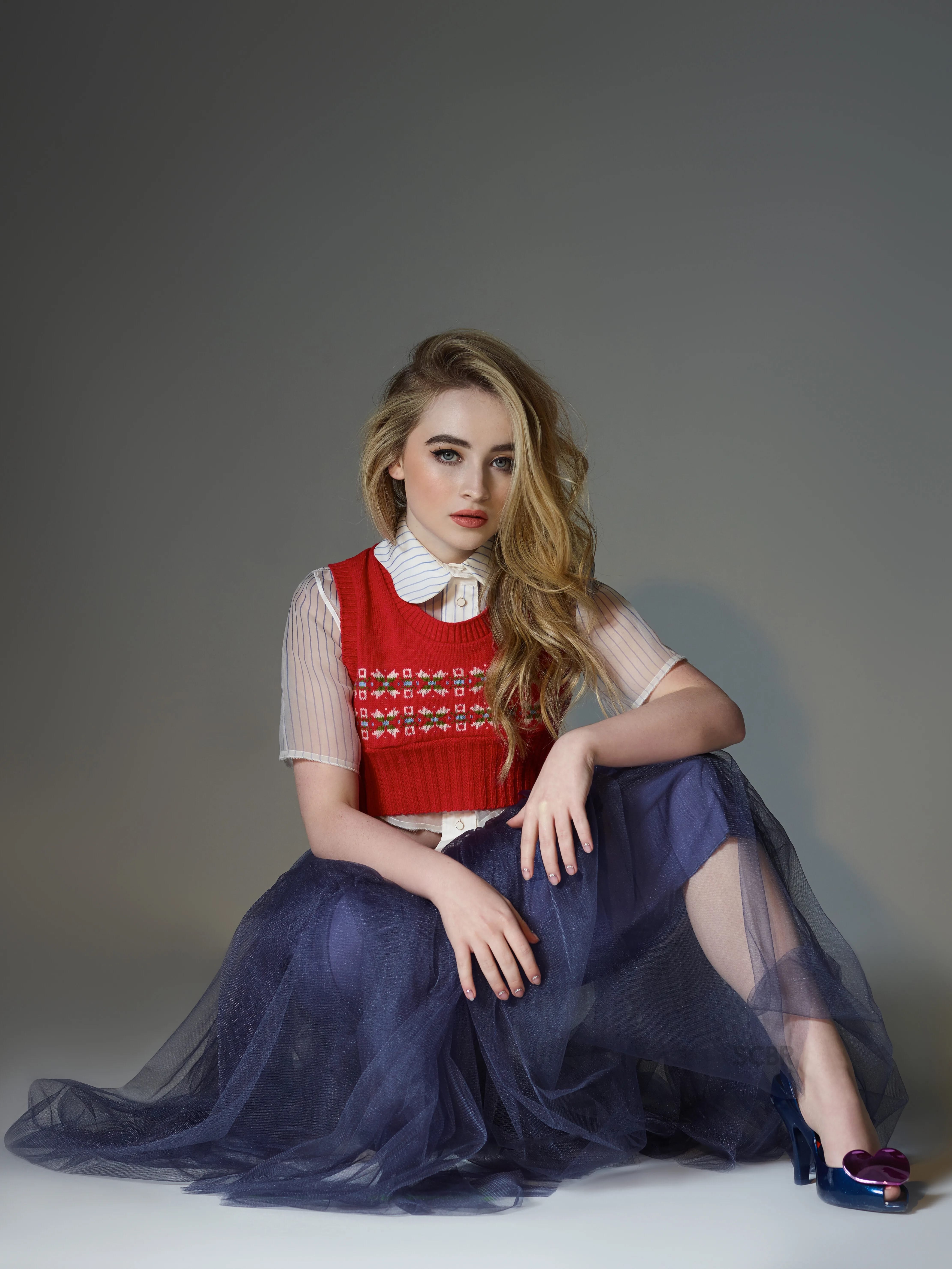 sabrinacarpenter-daily_28229.jpg.5a6bd34d7c5ec5095480652606bd5b9d