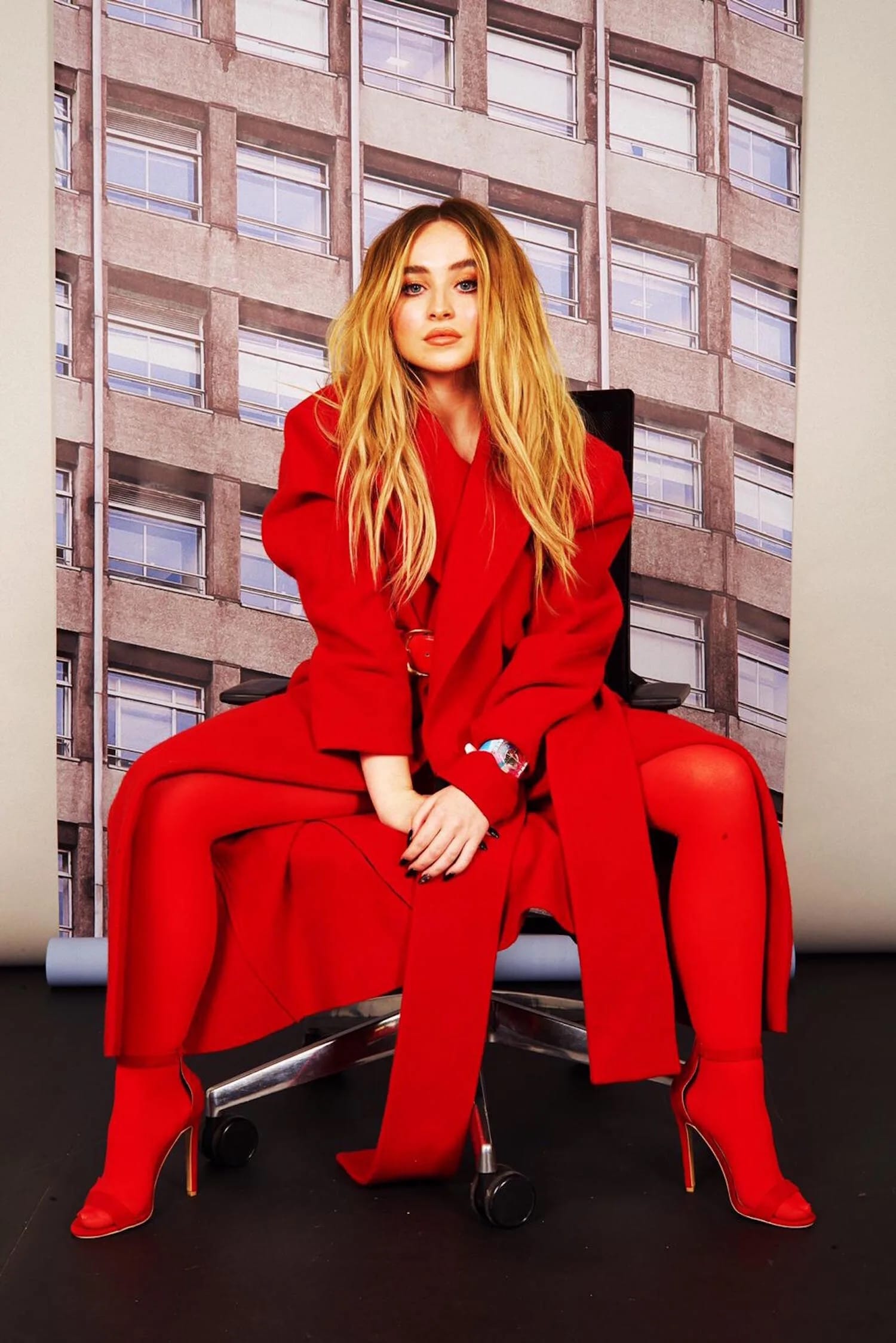 sabrinacarpenter-daily_28229.jpg.fb0a33c426c50576b27f84aefb286bb8
