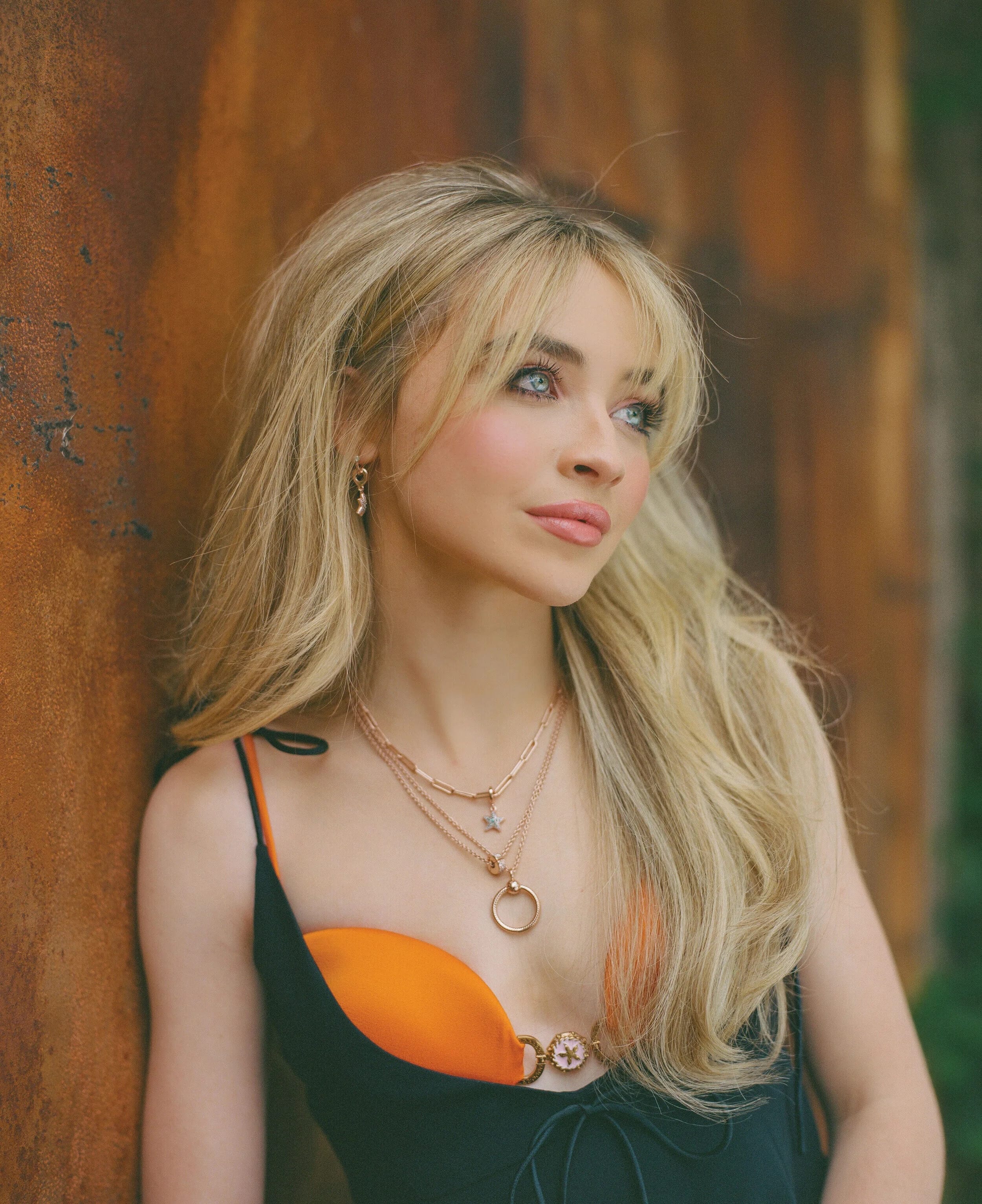 sabrinacarpenter-daily_28829.jpg.ba0da153c0c9586829696d20caabb511