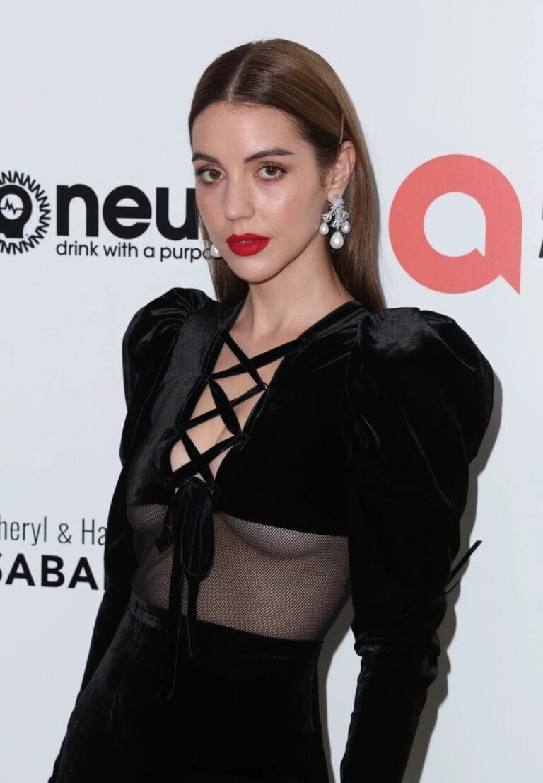 Adelaide Kane-106215