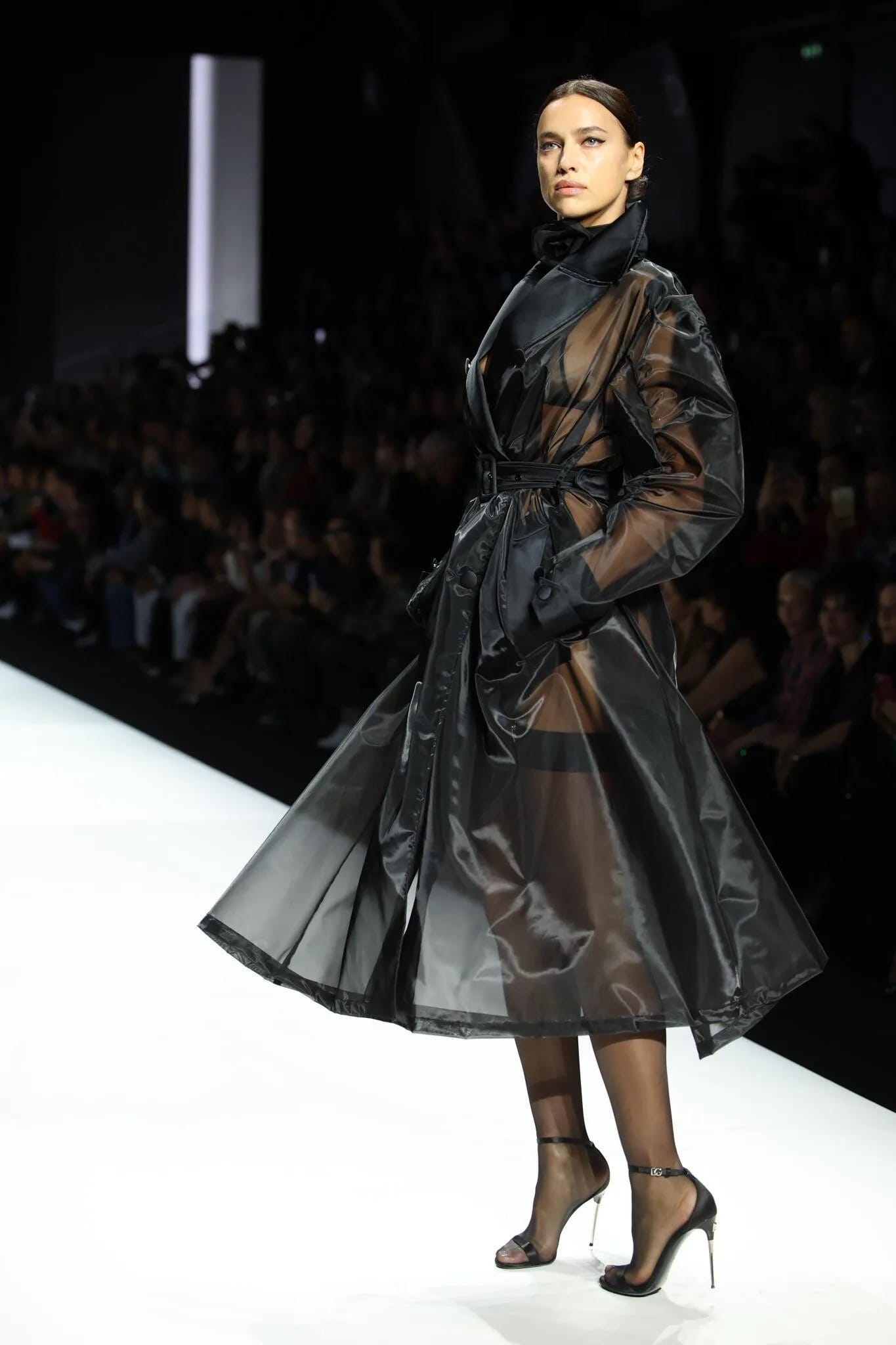 Irina_Shayk_7190_.jpg.dfbb5a27f2217f6f17e118027be78999