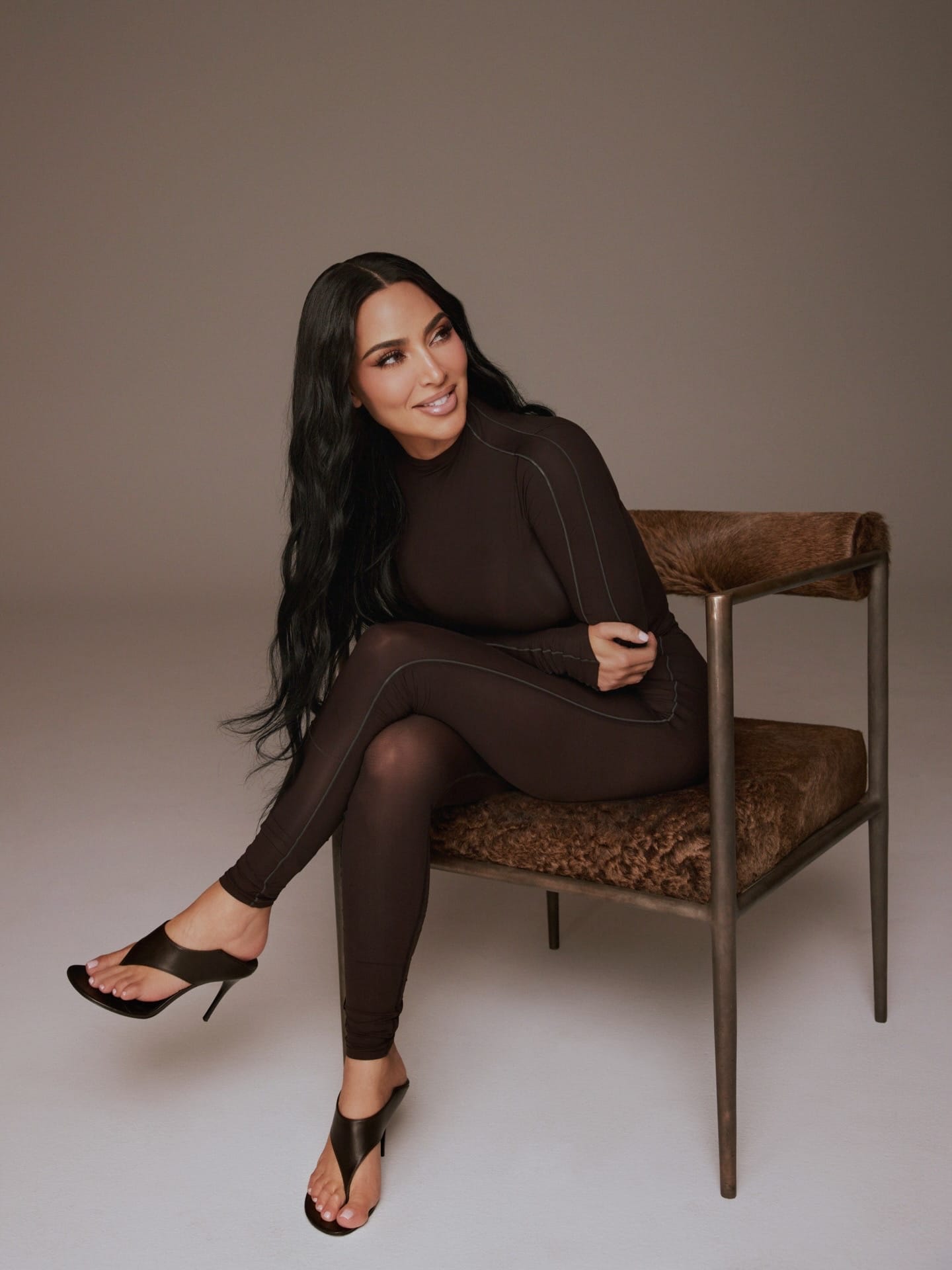 Kim-Kardashian-Feet-9105915