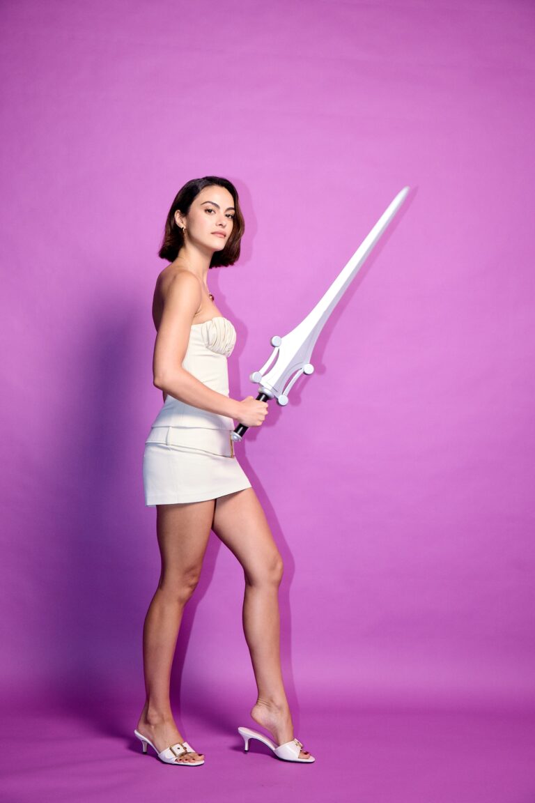 Camila Mendes-105887